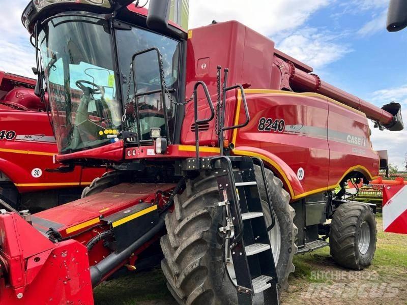Case IH 8240 콤바인 수확기