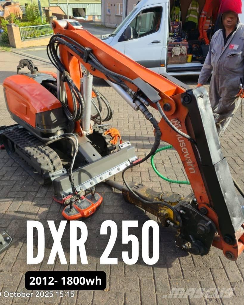 Husqvarna DXR 250 파쇄용 굴삭기
