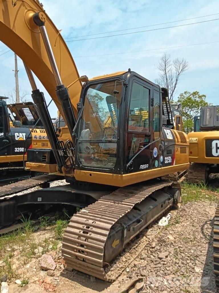 CAT 325 D 대형 굴삭기 29톤 이상
