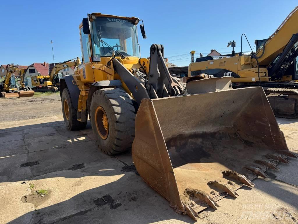 Volvo L 90 E +Mérleg  휠로우더