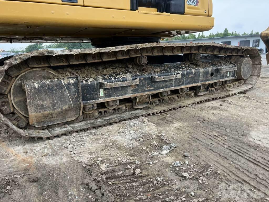 CAT 323 GC 대형 굴삭기 29톤 이상