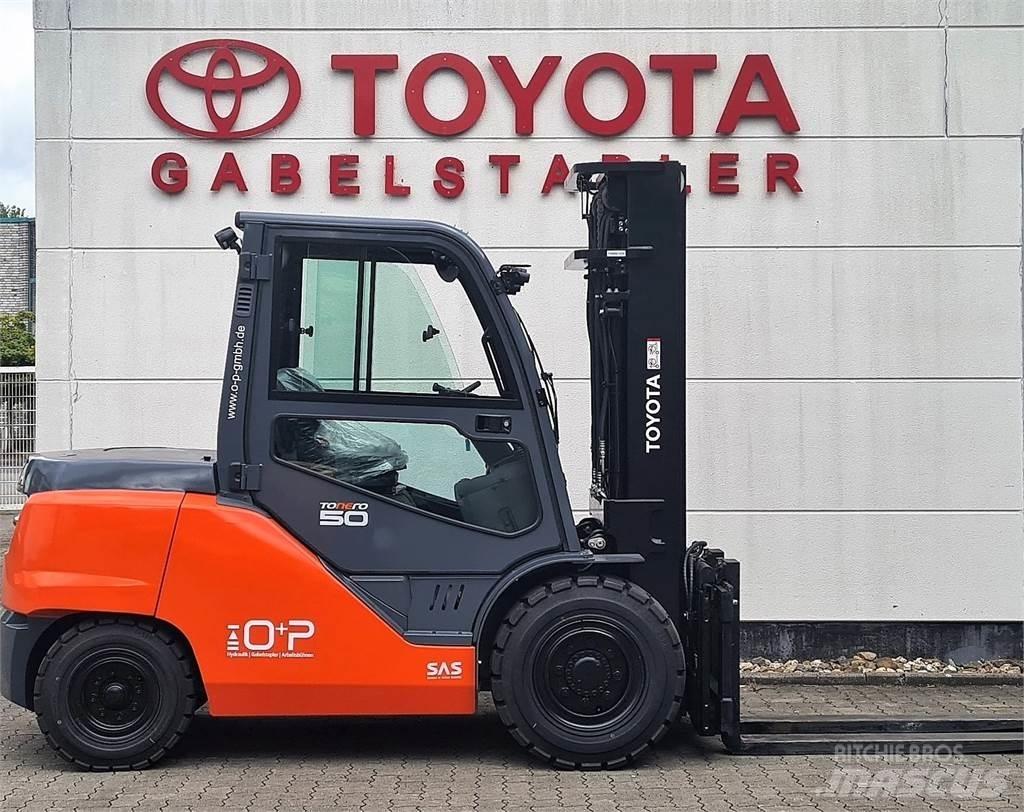 Toyota 40-8FD50N 디젤 지게차