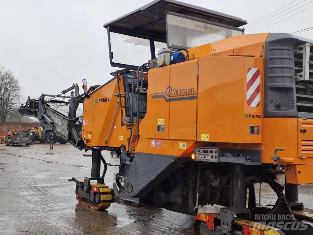 Wirtgen W 200 아스팔트 콜드 밀링 기계