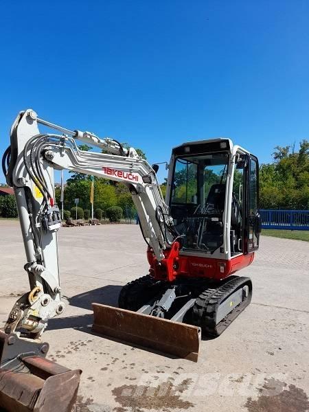 Takeuchi TB 230 소형 굴삭기 7톤 미만