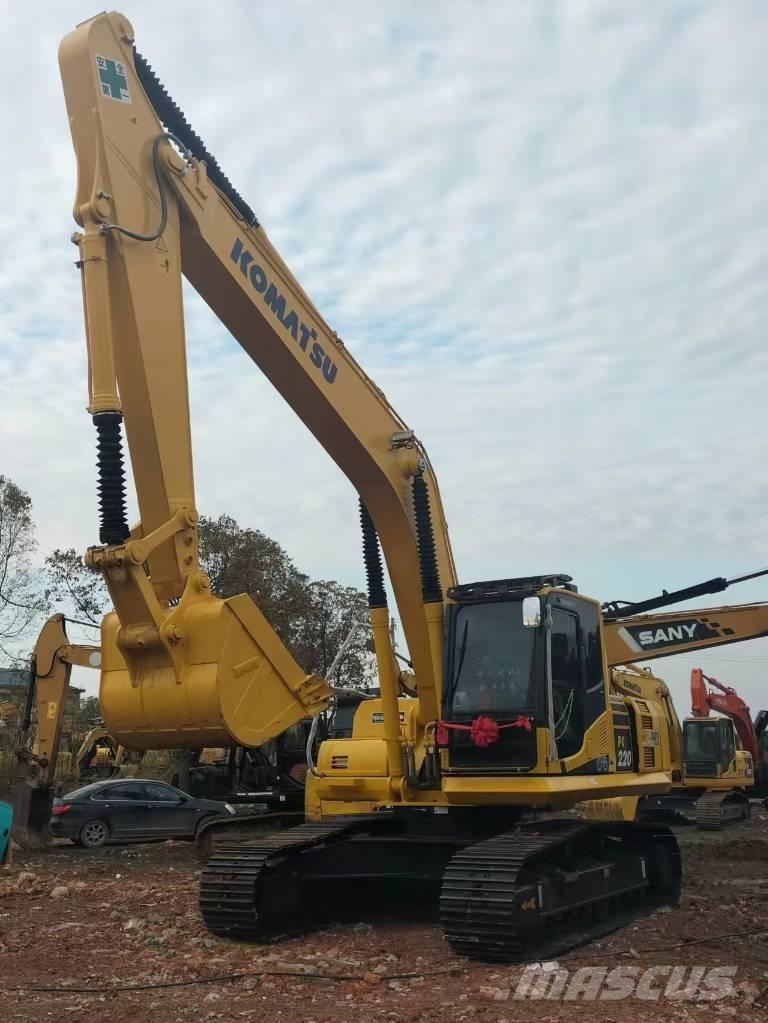 Komatsu PC 200-8 대형 굴삭기 29톤 이상