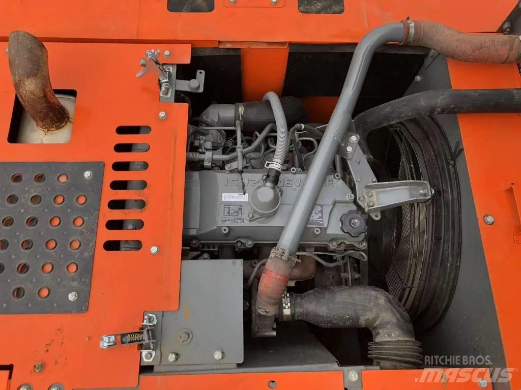Hitachi 240 대형 굴삭기 29톤 이상