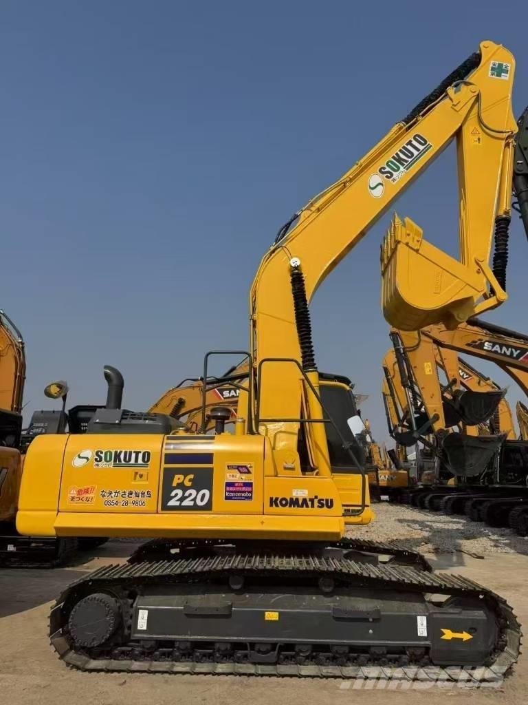 Komatsu 220-8 대형 굴삭기 29톤 이상
