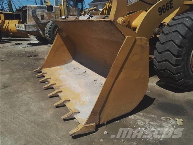 CAT 966 E  휠로우더