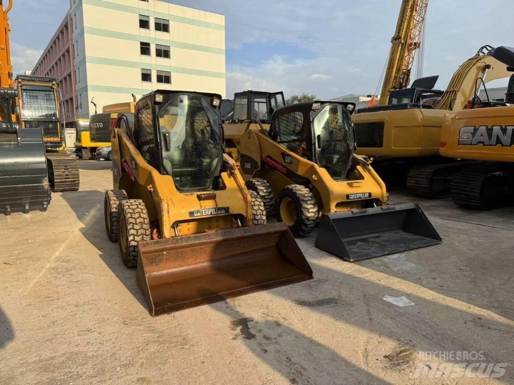 CAT 246 C  스키드로더