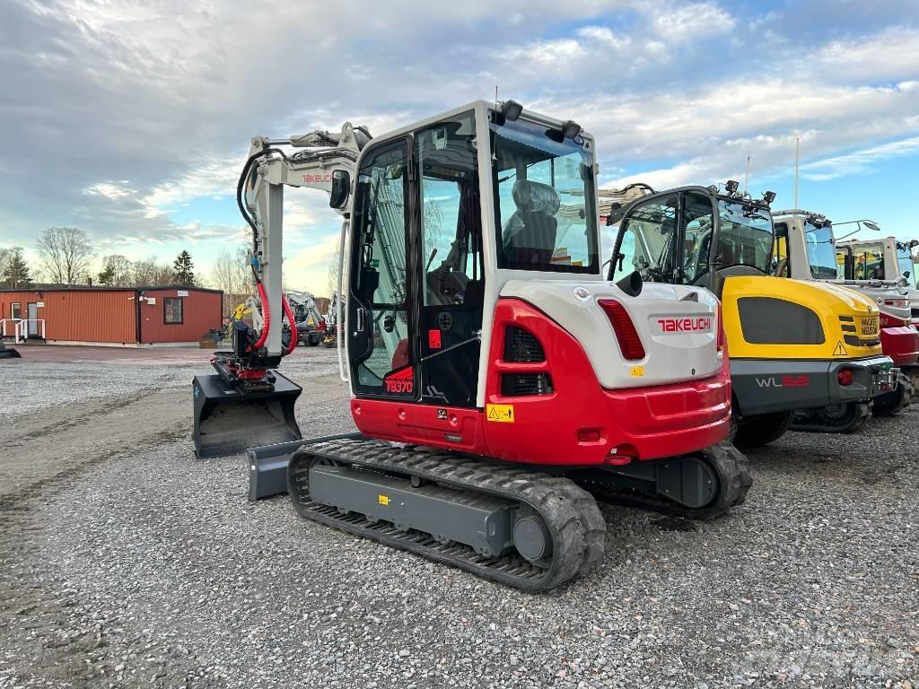 Takeuchi TB370 중형굴삭기 7톤-28톤