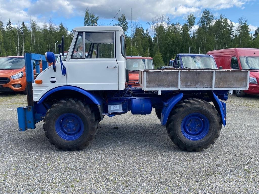 Mercedes-Benz Unimog 기타 트럭