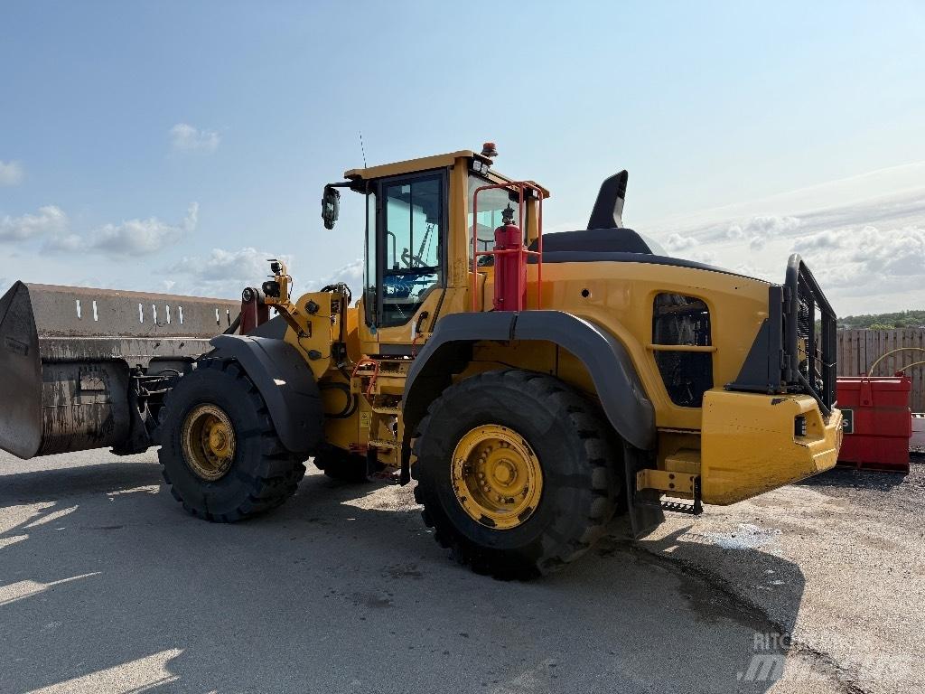 Volvo L 120 H  휠로우더