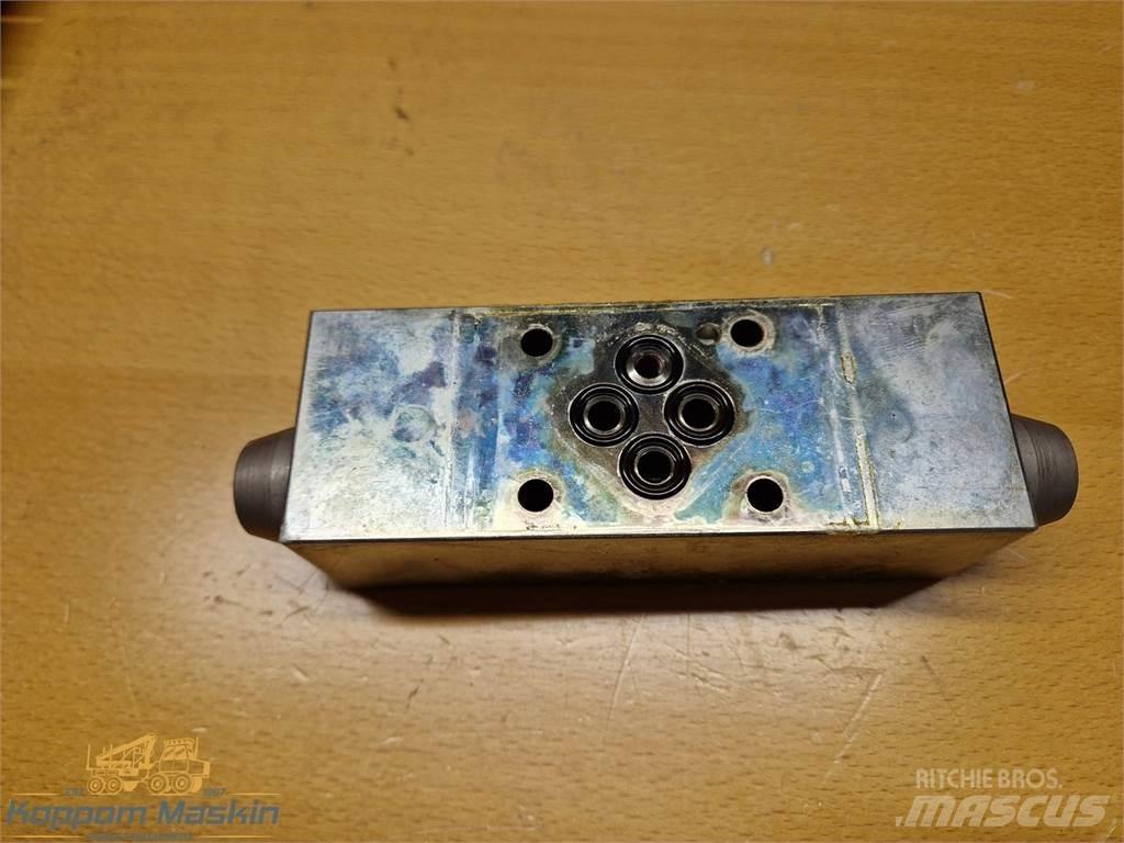 Ponsse 0063621 유압식 기계