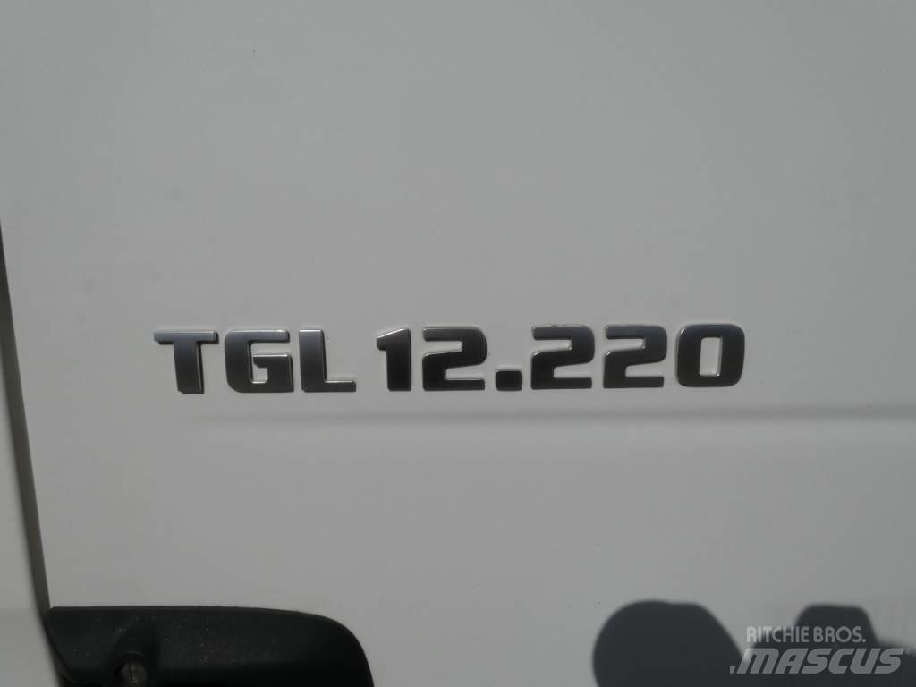 MAN TGL 12.220 탑차 트럭