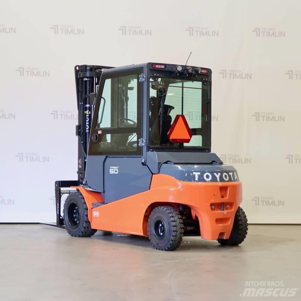 Toyota 8FBMT50 전동 지게차