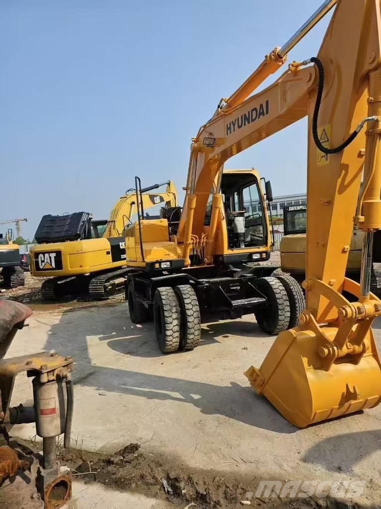 Hyundai HW 150  휠 굴삭기