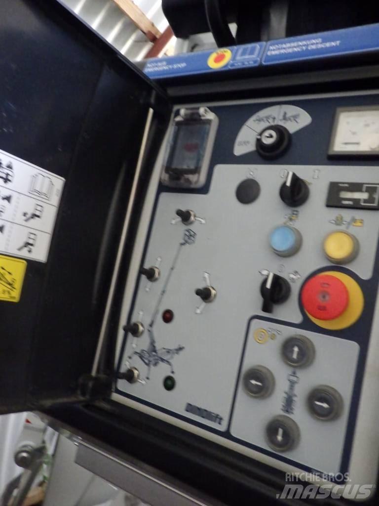 Dino 180 XT II 트레일러 탑재 고소작업대