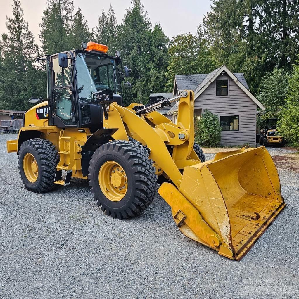 CAT 910M  휠로우더