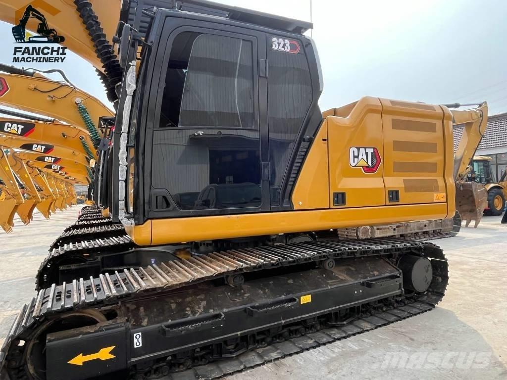 CAT 323 대형 굴삭기 29톤 이상