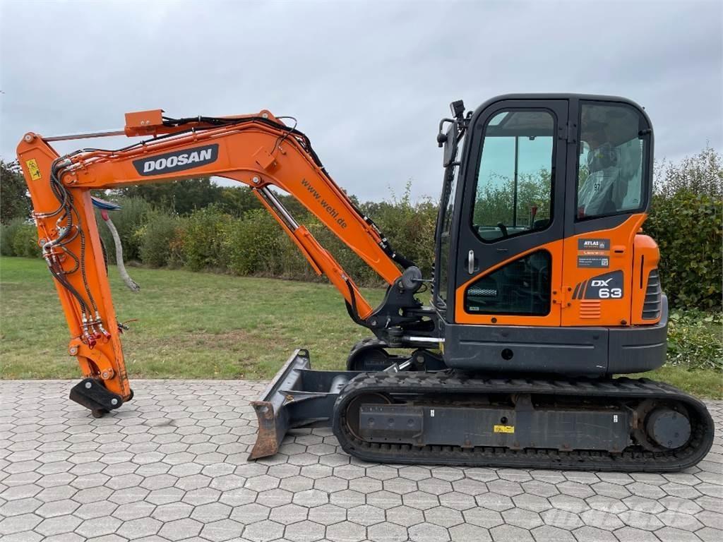 Doosan DX63-3 소형 굴삭기 7톤 미만