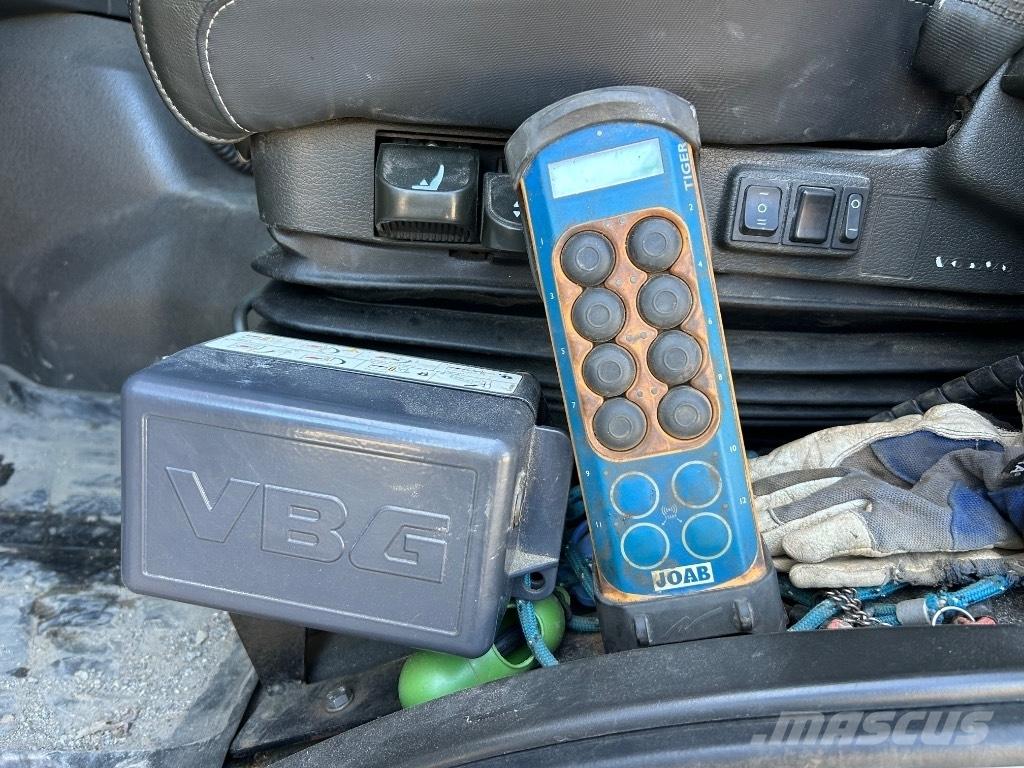 Volvo FMX 540 훅 리프트 트럭