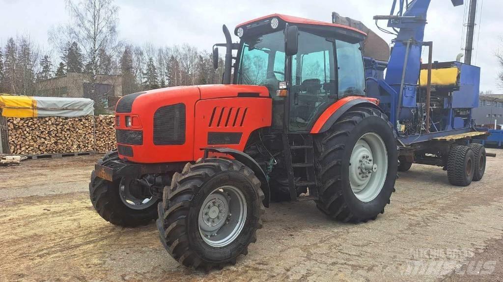 MTZ 2022.3 트랙터