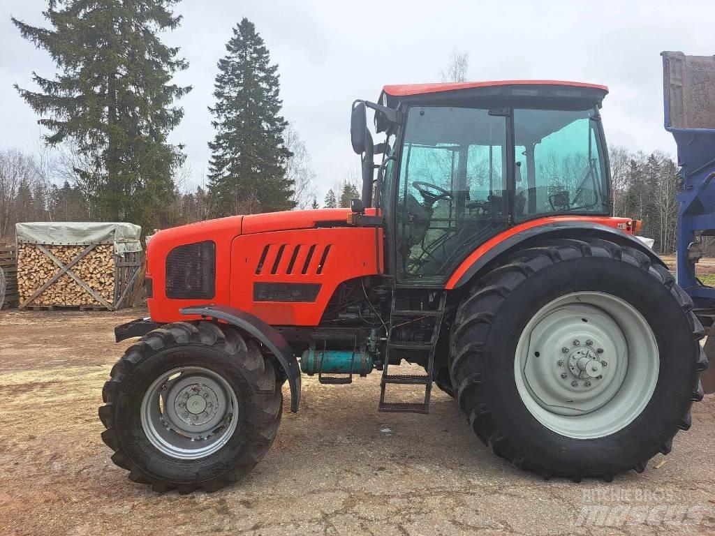 MTZ 2022.3 트랙터