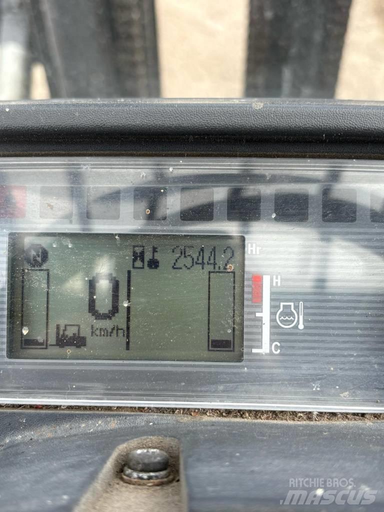 CAT DP 25 NT 디젤 지게차