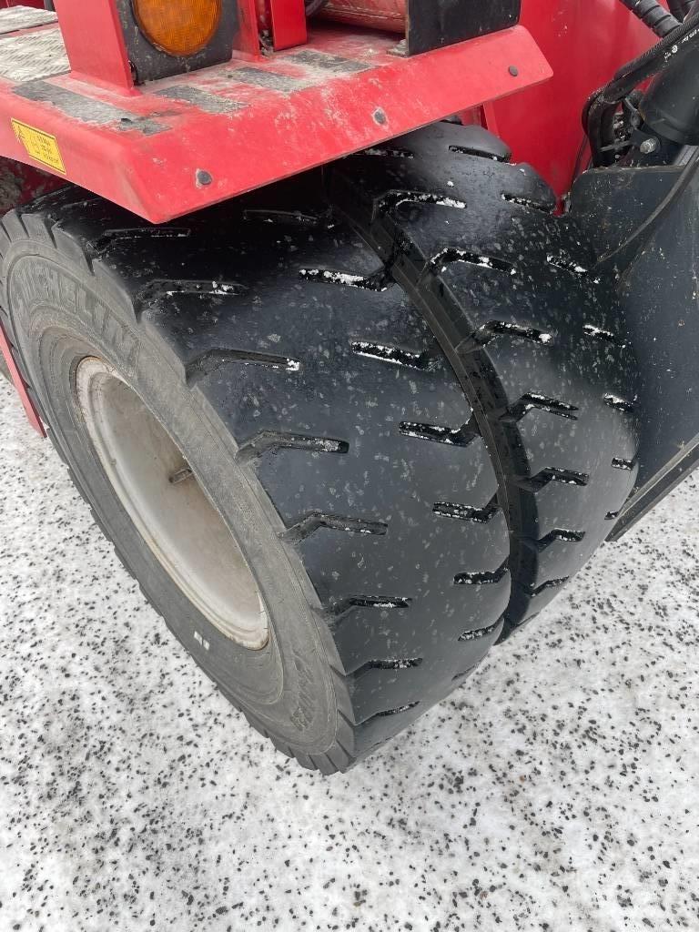 Kalmar DCG120-6 디젤 지게차