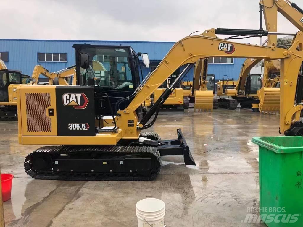 CAT 305.5 소형 굴삭기 7톤 미만