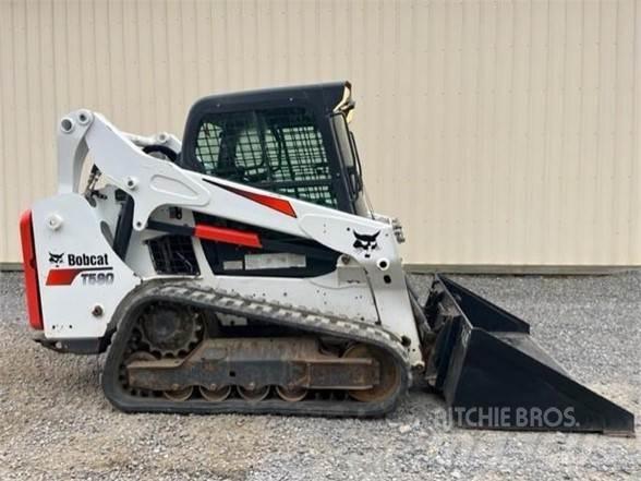 Bobcat T590  스키드로더