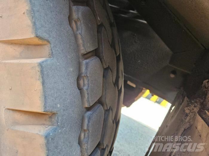 Kobelco RK 250 R/T 크레인