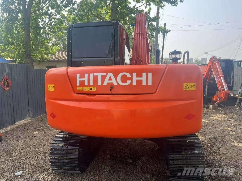 Hitachi ZX 70 중형굴삭기 7톤-28톤
