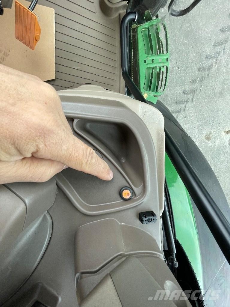 John Deere 6210 R 트랙터