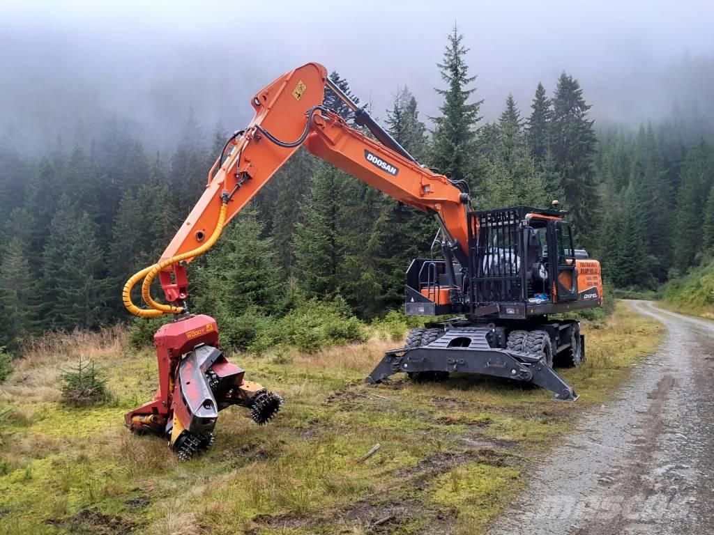 Doosan DX 210 W 굴삭기