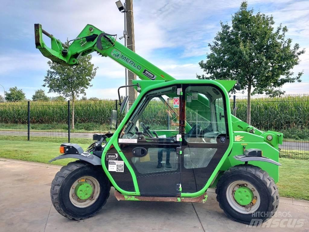 Merlo P25.6 텔러 핸들러