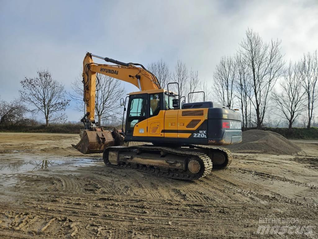 Hyundai HX 220 L 대형 굴삭기 29톤 이상