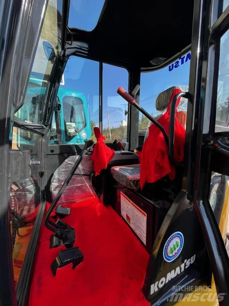 Komatsu PC 35 MR 소형 굴삭기 7톤 미만