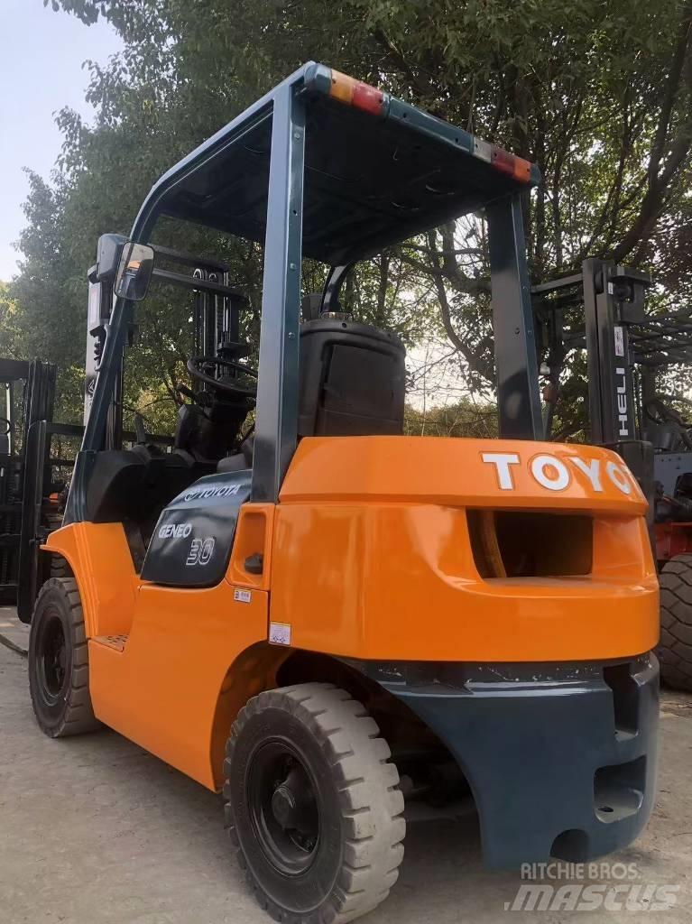 Toyota FD 30 디젤 지게차