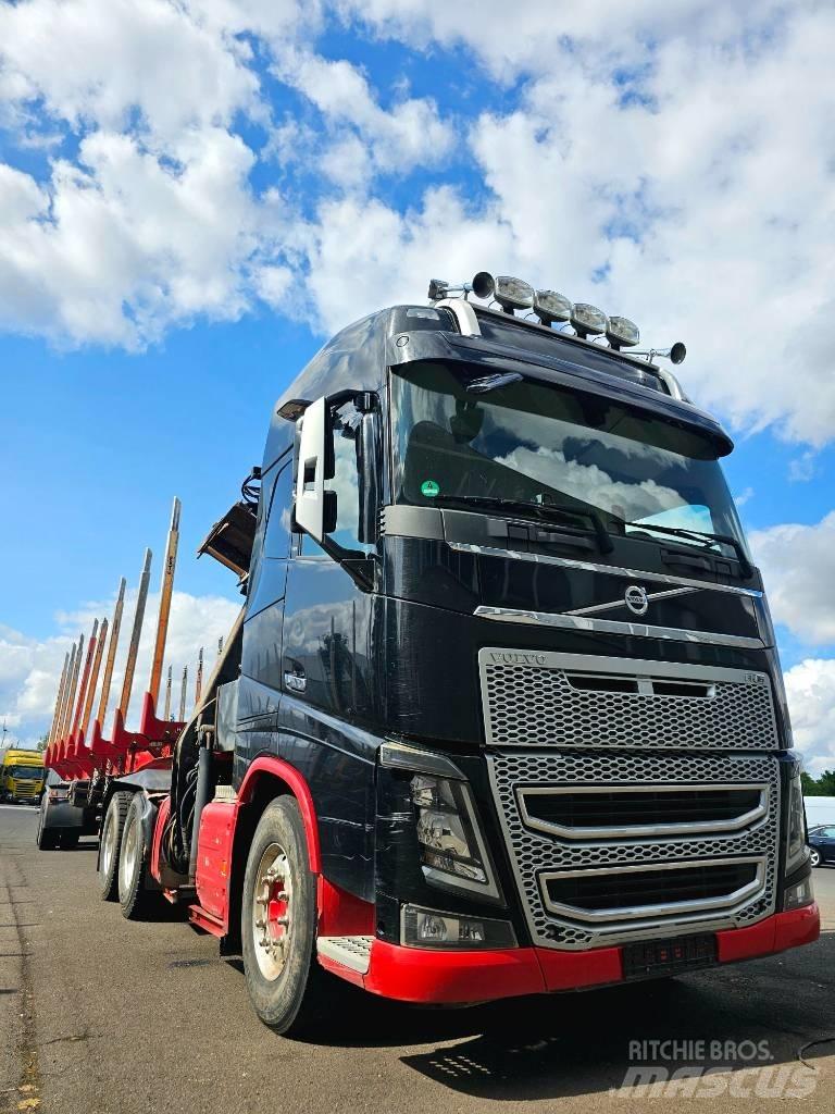 Volvo FH 16 목재 트럭