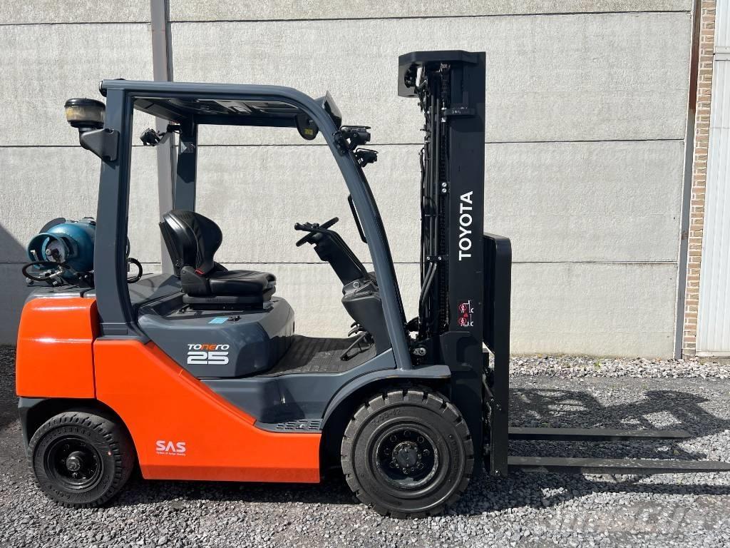 Toyota 02-8 FGF 25 LPG 지게차