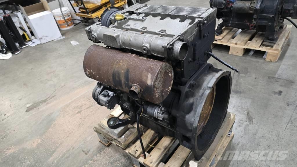 Deutz F4L2011 엔진