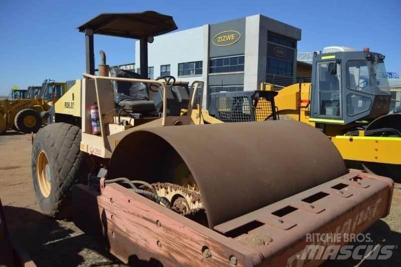Dynapac CA250D 콤비 롤러
