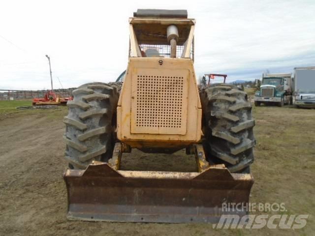 Clark 664B 목재스키더