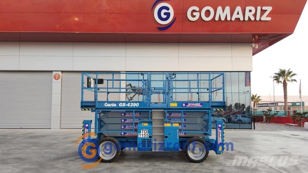 Genie GS 4390 가위형 리프트