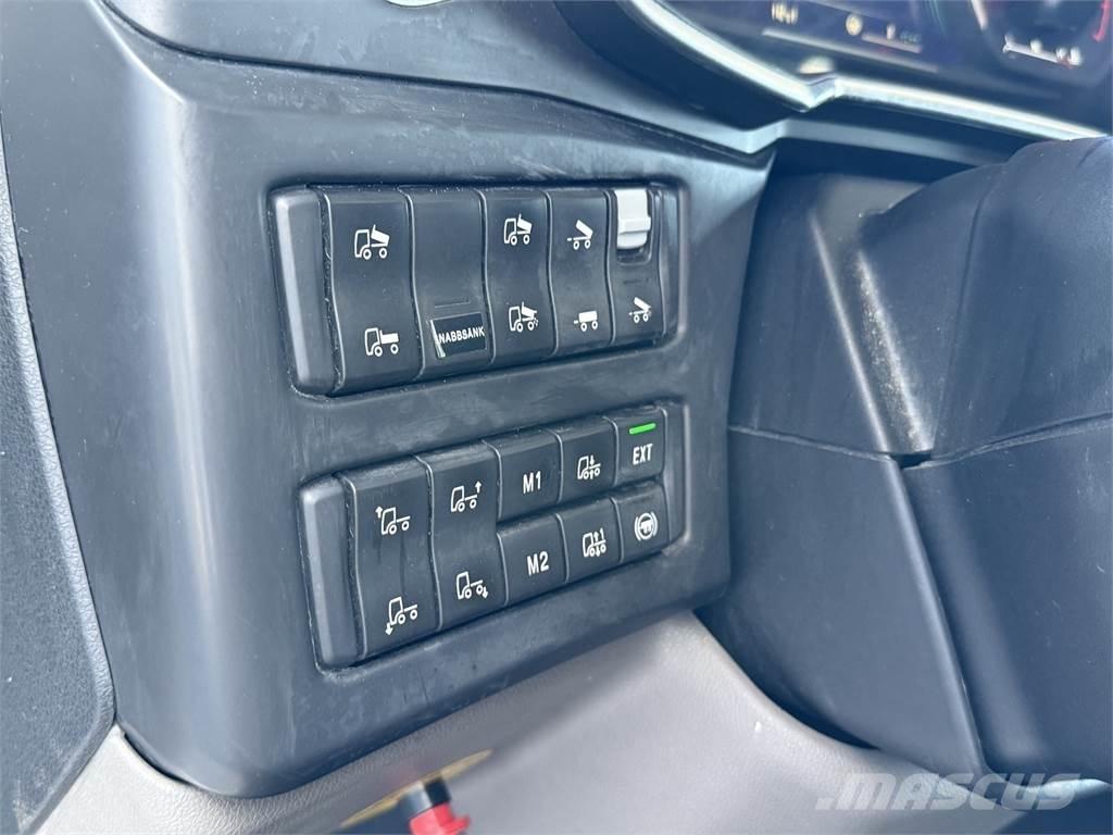 Scania R650 8x4 새시 운전실 트럭