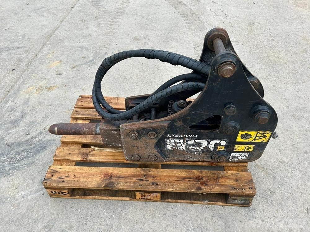 JCB HM033T 백호로더