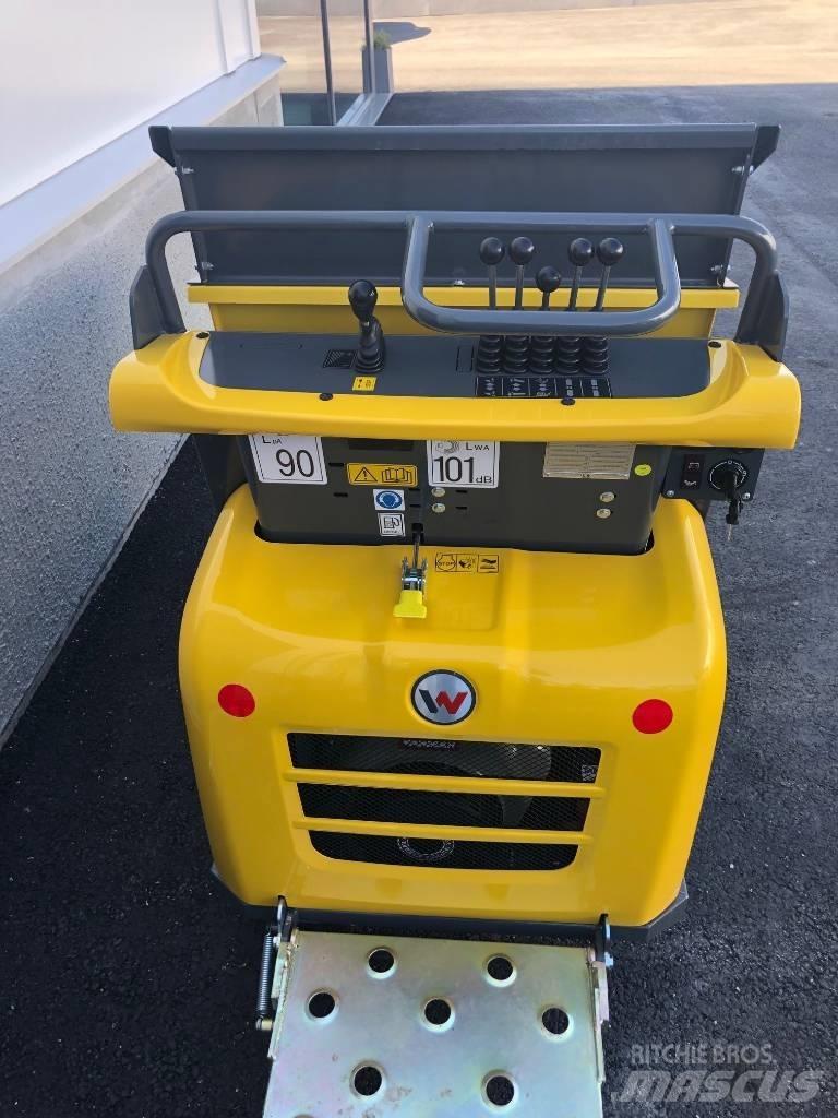 Wacker Neuson DT08 건설현장 덤프트럭