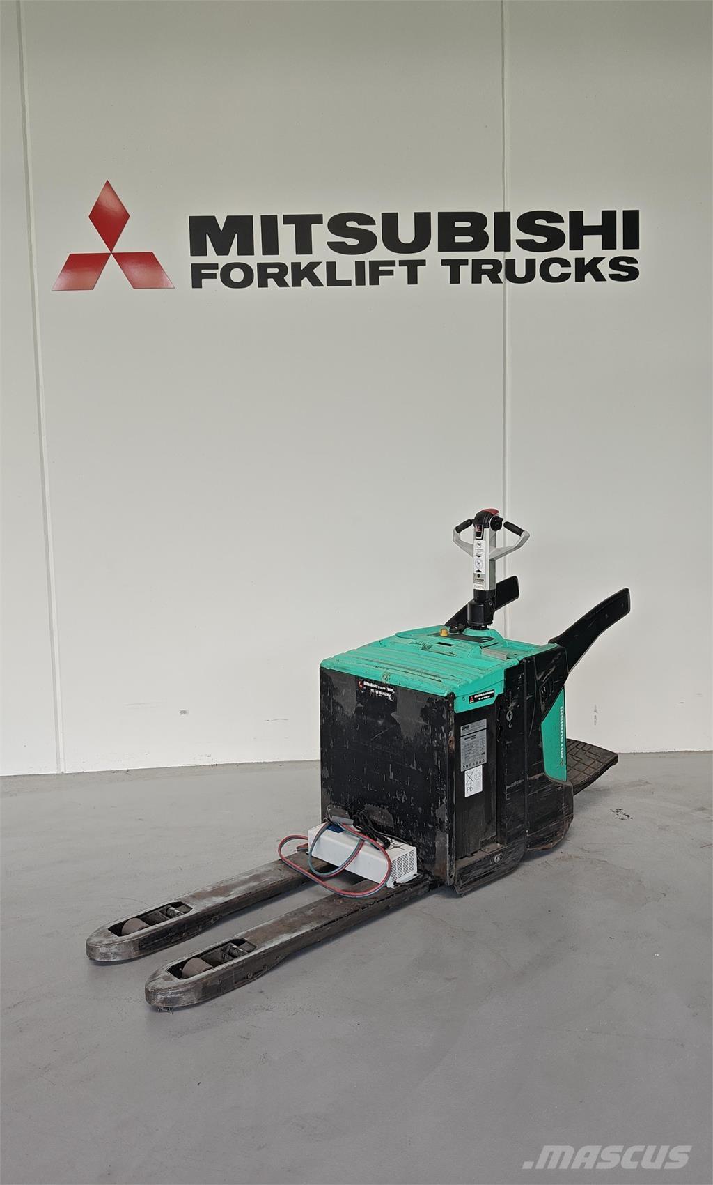 Mitsubishi PBV20N2 플랫폼 트럭