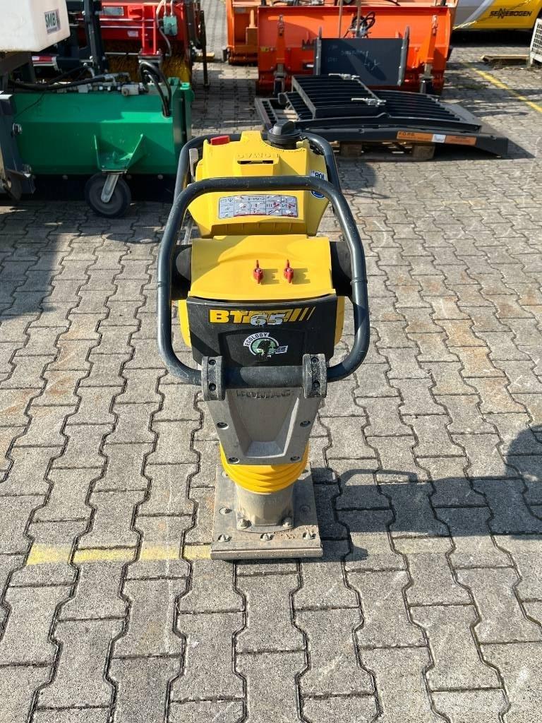 Bomag BT 65 탬퍼